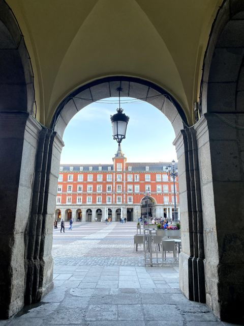 madrid-city-highlights-private-bike-tour