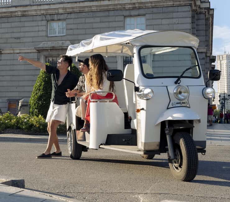Madrid: Eco-Friendly, Unique and Privated Tuk Tuk Experience - Key Points
