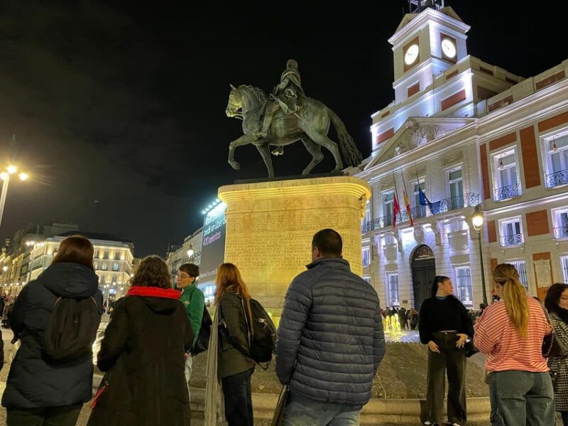 madrid-enchanted-evening-walking-tour-in-spanish