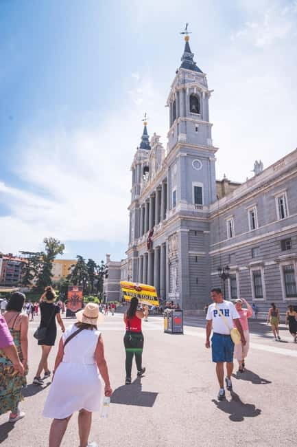 Madrid Essential Walking Tour with Churros, Drink & Market - Price and Value