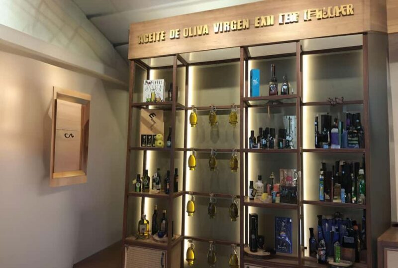 Madrid: Extra Premium Virgin Olive Oil Tasting with Aperitif - Exploring the Experience in Detail