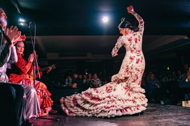 madrid-flamenco-show-at-tablao-las-carboneras