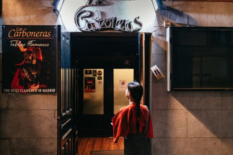 madrid-flamenco-show-at-tablao-las-carboneras