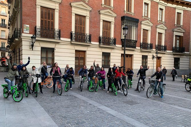 madrid-fun-and-sightseeing-bike-tour