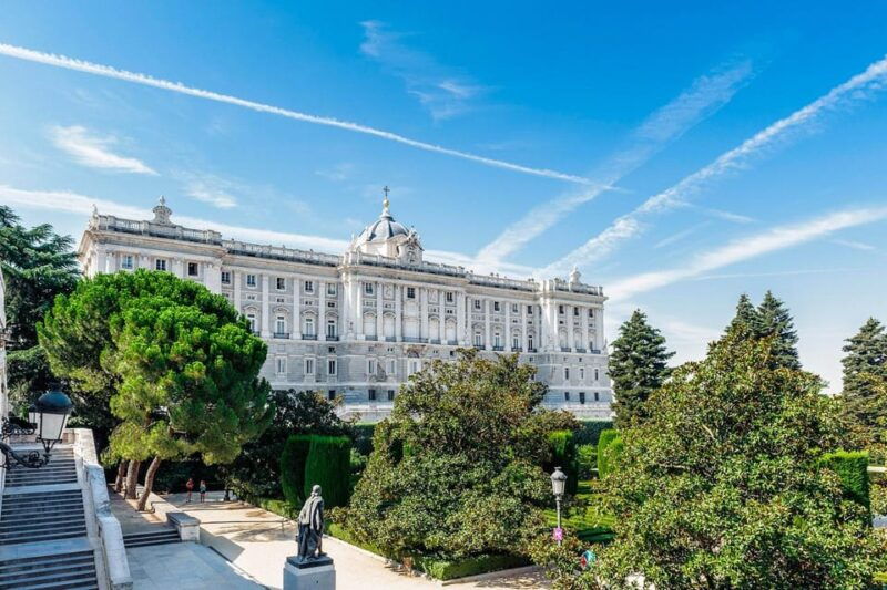 madrid-guided-tour-of-the-royal-palace-with-fast-access
