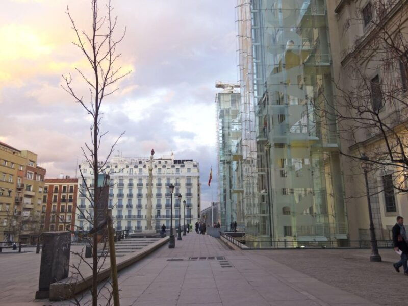 madrid-guided-visit-to-reina-sofia-thyssen-museum