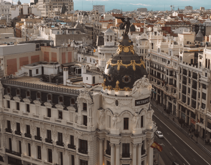 madrid-guided-walking-tour-of-the-austrias-neighborhood
