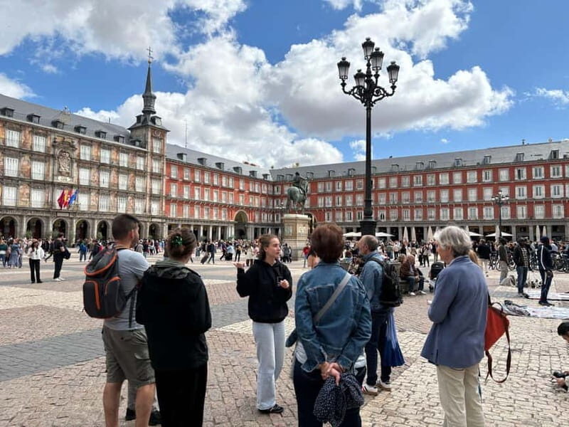 Madrid: Guided Walking Tour with Churros and Hot Chocolate - What to Expect on This Madrid Walking Tour
