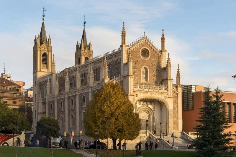 Madrid: Highlights City Tour by Electric Tuk Tuk - FAQ