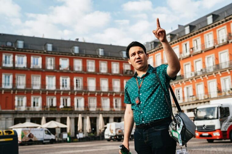 madrid-highlights-entrance-to-prado-museum