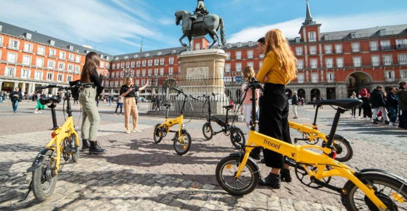 madrid-highlights-parks-small-group-electric-bike-tour