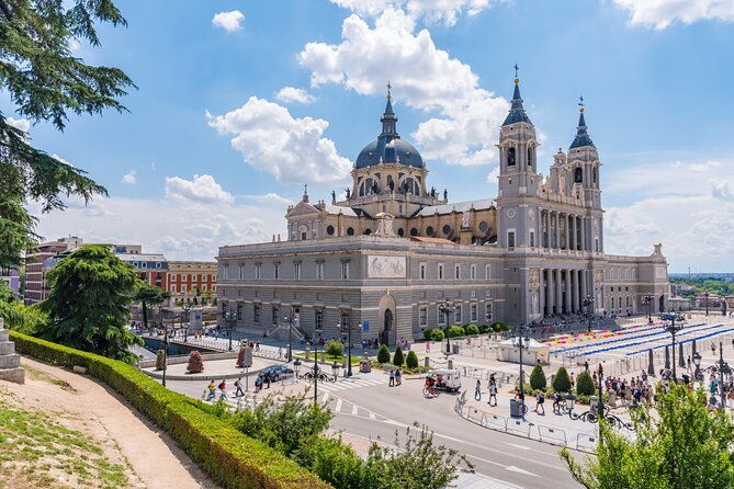 madrid-historic-walking-tour-in-small-group