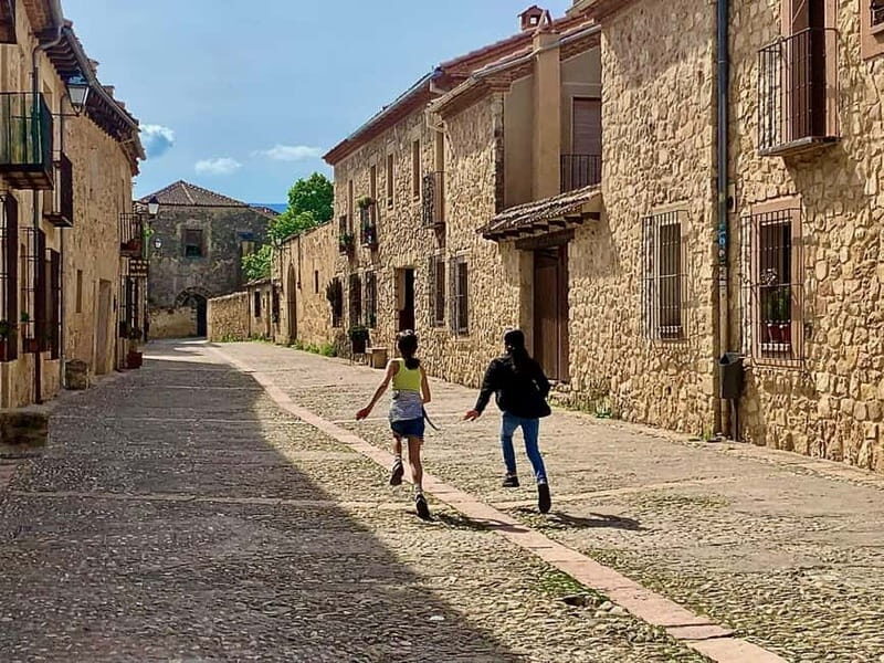 Madrid: Journey through Roman Segovia and medieval Pedraza - Key Points