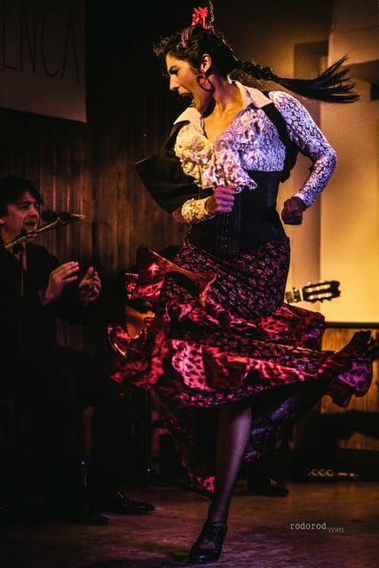 madrid-local-flamenco-show-at-el-cortijo