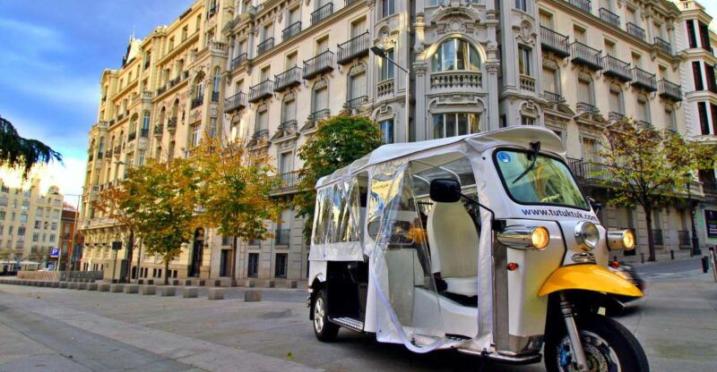 madrid-modern-tour-with-private-guide-in-yellow-tuk-tuk