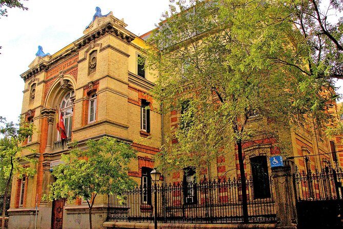 Madrid off the Beaten Path: Private Walking Tour (Customizable) - The Tour Breakdown: What to Expect