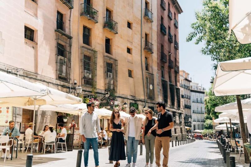 Madrid: Old Town Walking Tour and Royal Palace - Upgrading to the Royal Collections Gallery