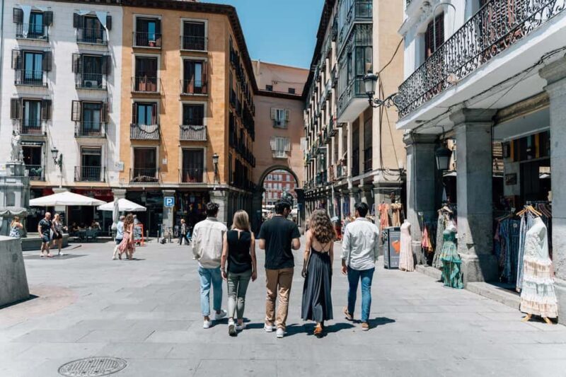 Madrid: Old Town Walking Tour and Royal Palace - The Day in Perspective