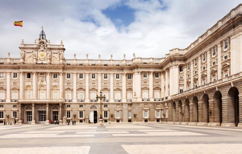 Madrid: Private Exclusive History Tour with a Local - Key Points