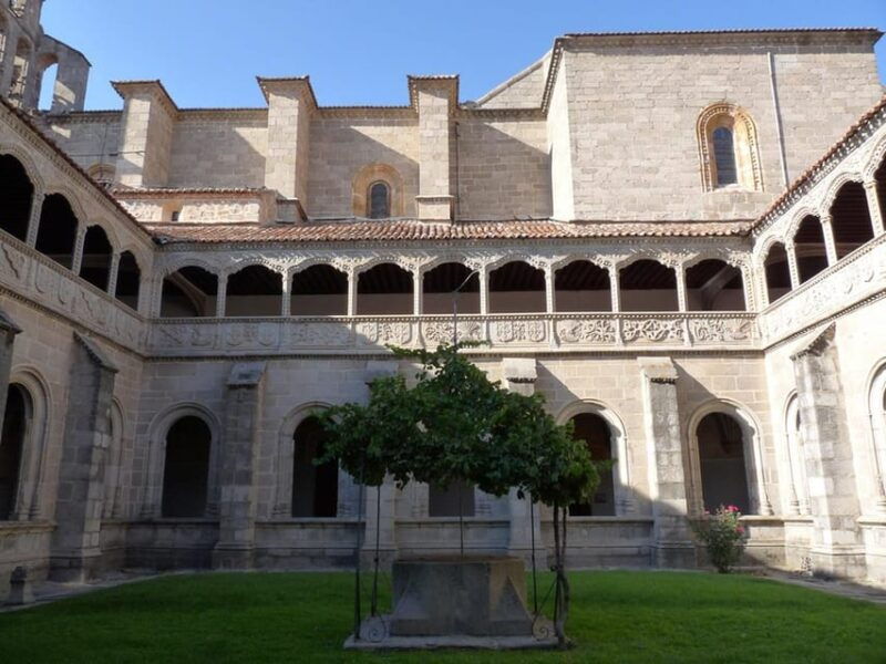 madrid-private-half-day-trip-to-avila-with-local-guide