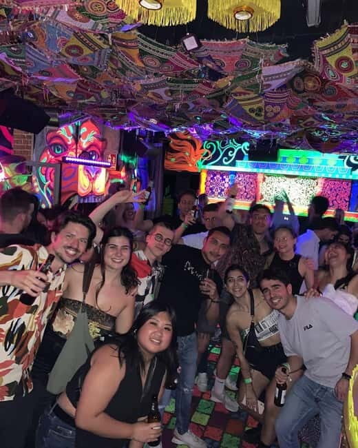 Madrid: Pub Crawl | Free shot & Free Club entry - Authentic Insights from Reviews