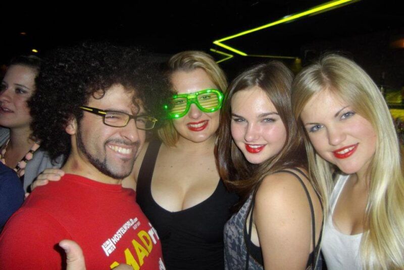 madrid-pub-crawl-madrid-running-since-2005-bar-exploration