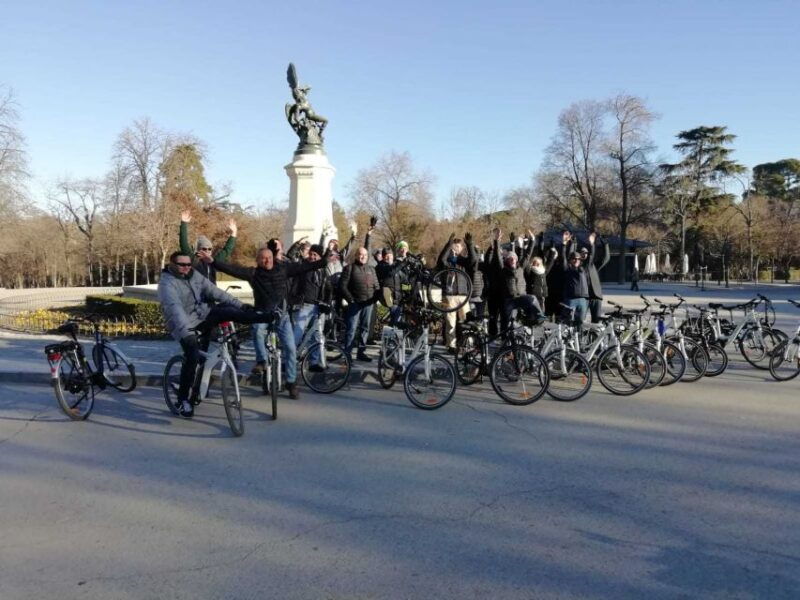 madrid-retiro-park-and-literary-quarter-by-bike-2