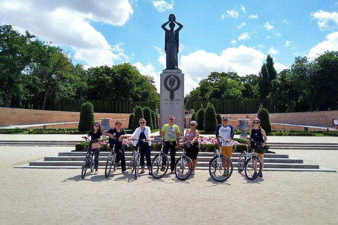 madrid-retiro-park-and-literary-quarter-by-bike
