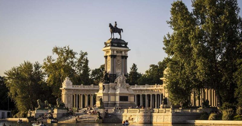 madrid-retiro-park-guided-tour-and-tapas-tasting