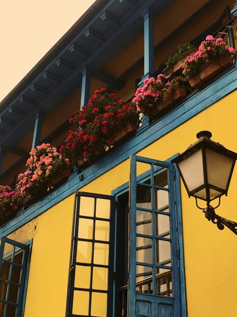 madrid-retro-tour-120-min-old-town-modern-madrid-surprise-destination