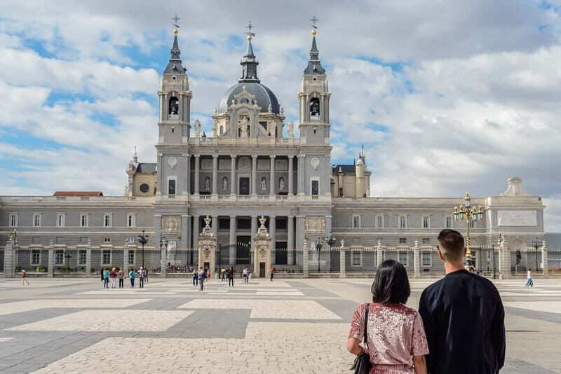 Madrid: Royal Palace Expert Guided Tour with Skip-the-Line - An In-Depth Look at the Royal Palace Guided Tour Experience