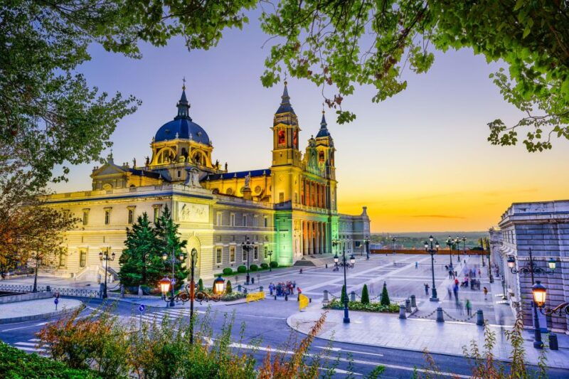 madrid-royal-palace-guided-tour-with-entry-ticket