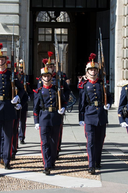 madrid-royal-palace-guided-tour-with-skip-the-line-entry
