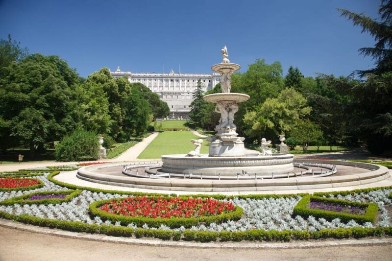 madrid-royal-palace-guided-tour-with-skip-the-line-entry