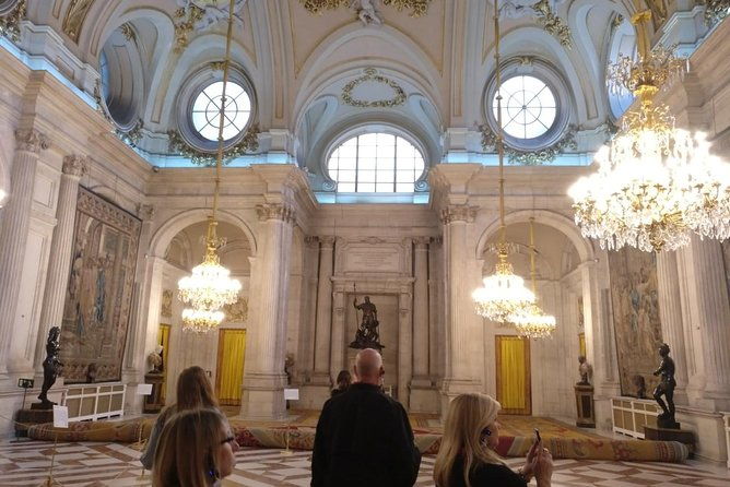 madrid-royal-palace-private-tour-with-skip-the-line-ticket