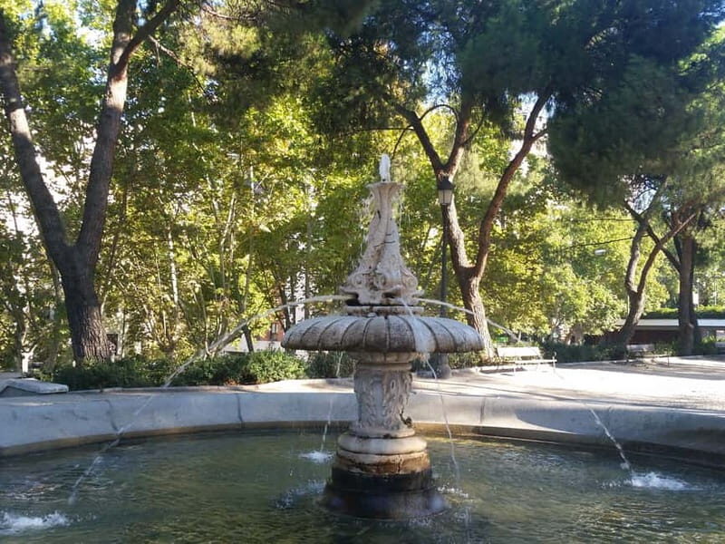 Madrid: Royal Palace Private Tour with Tickets - The Value of the Tour