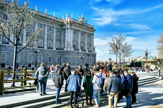 madrid-royal-palace-professional-guided-tour-with-skip-the-line