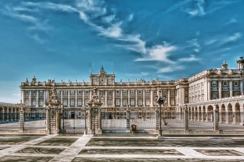 madrid-royal-palace-skip-the-line-guided-museum-tour