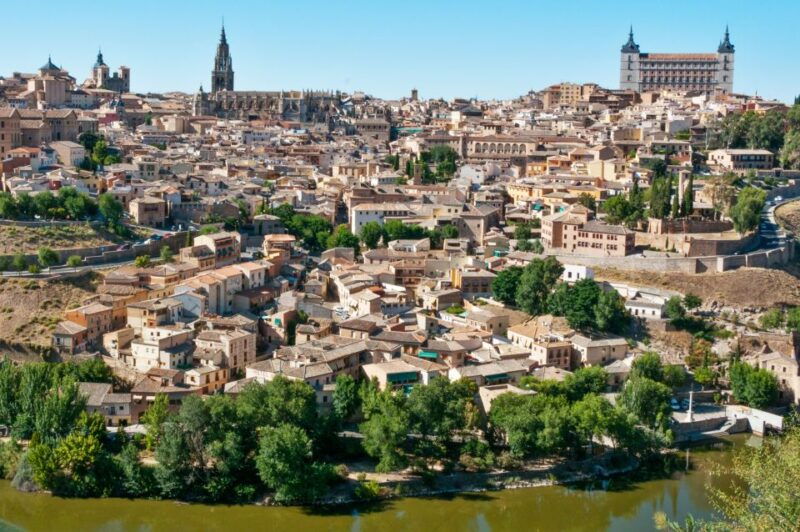 madrid-segovia-and-toledo-tour-alcazar-and-cathedral