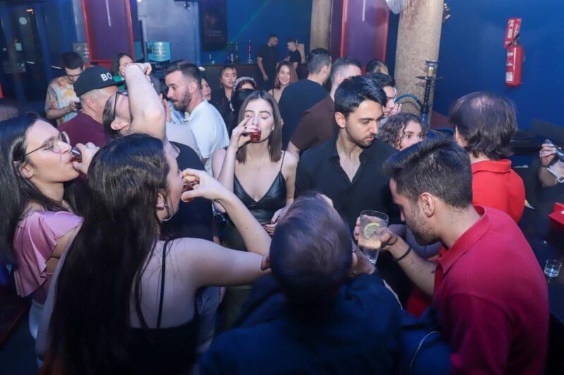 Madrid: Top Pub Crawl with Drinks and Free Nightclub Entry - Practical Details: Price, Duration, and Whats Included