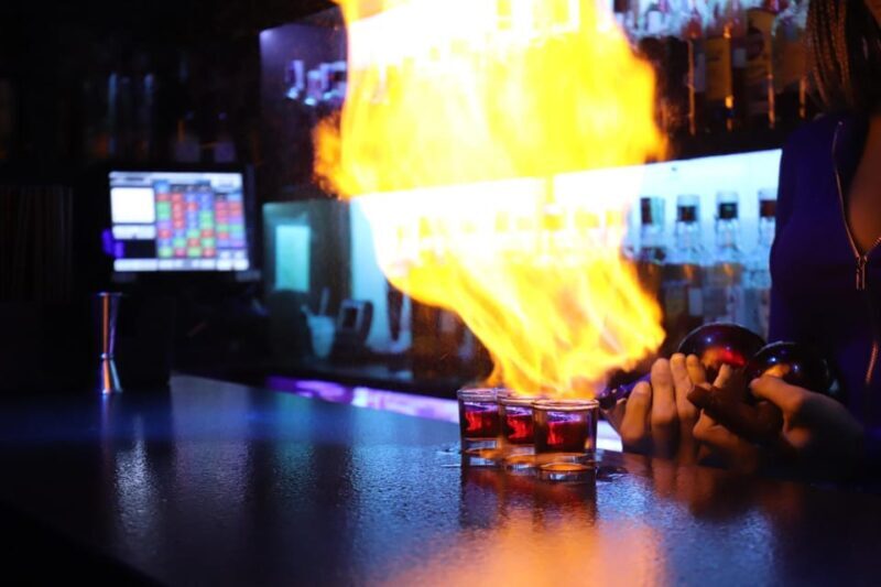 Madrid: Top Pub Crawl with Drinks and Free Nightclub Entry - Customer Experiences: What Travelers Are Saying