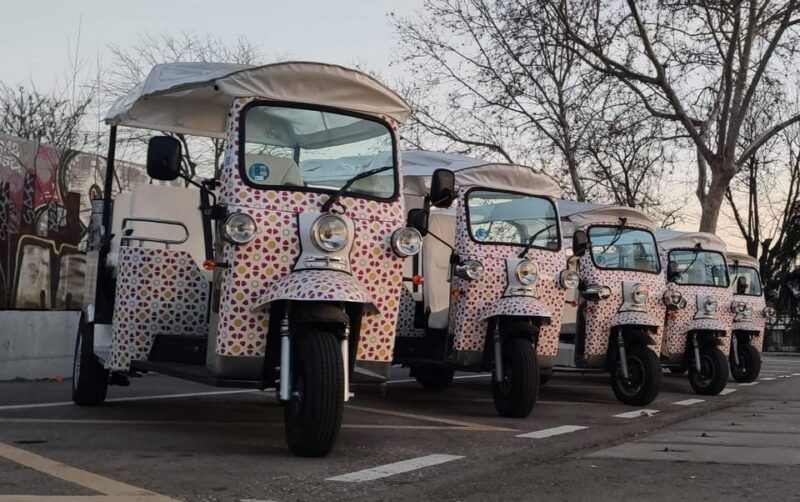 madrid-tuk-tuk-tour-the-historic-center-6-seats-tuk-tuk