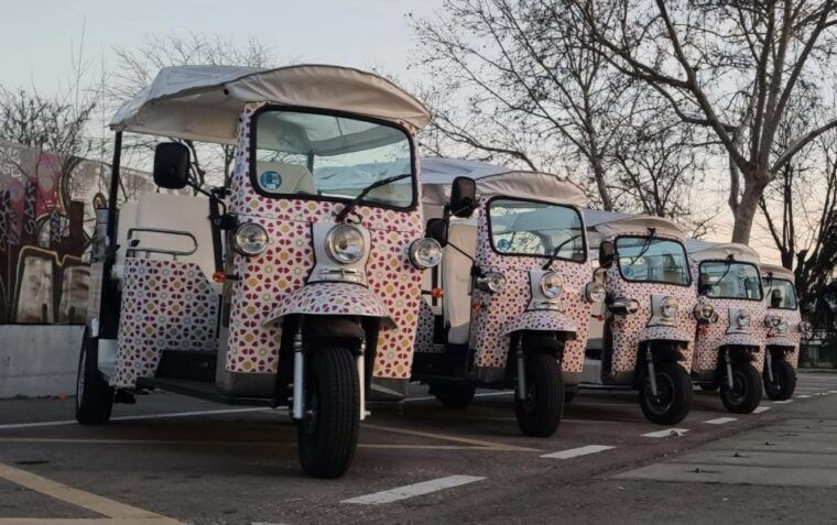madrid-tuk-tuk-tour-the-historic-center-6-seats-tuk-tuk