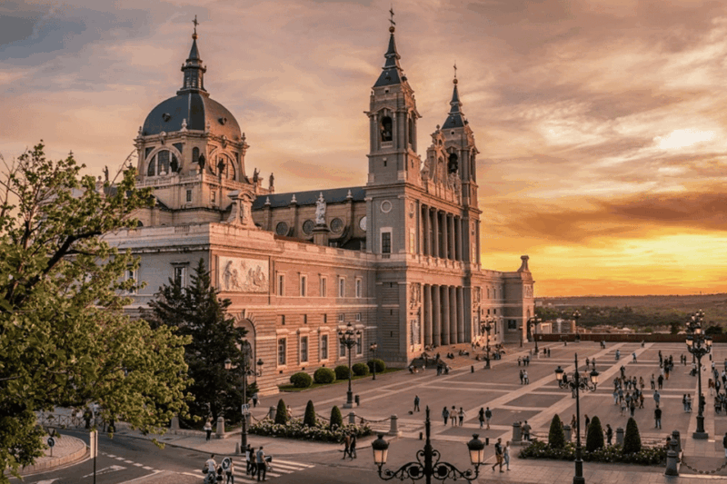 madrid-vip-prado-museum-city-highlights-with-hotel-pickup