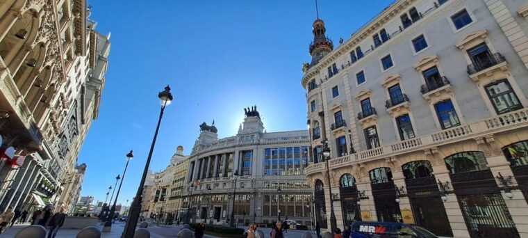 madrid-vip-prado-museum-city-highlights-with-hotel-pickup