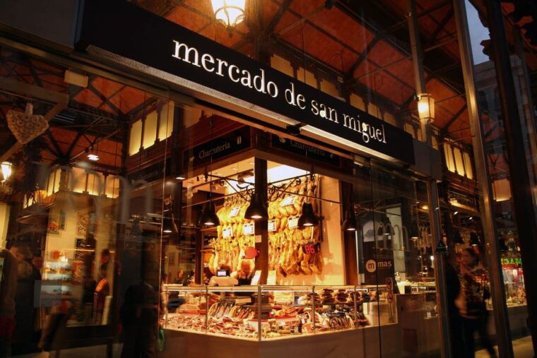 madrid-vip-prado-museum-city-highlights-with-hotel-pickup