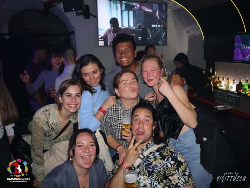 Madrid VIP Pub Crawl Open Bar Beer Say Goodbye to Ordinary! - FAQ