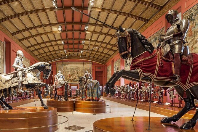 madrid-vip-royal-palace-cathedral-with-tickets-hotel-pickup-3