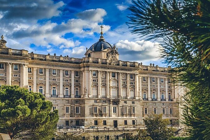 madrid-vip-visit-to-royal-palace-prado-museum-with-hotel-pickup