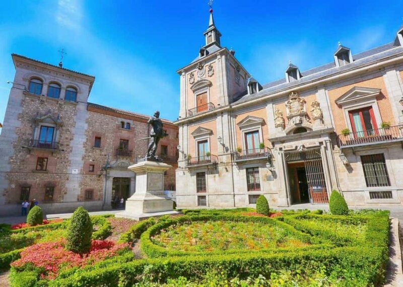 Madrid Walking Tour: Sol, Plaza Mayor,Royal Palace, Gran Via - Authentic Stories That Enrich the Experience